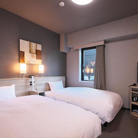 Hotel Route-Inn Toyama Ekimae Exterior photo
