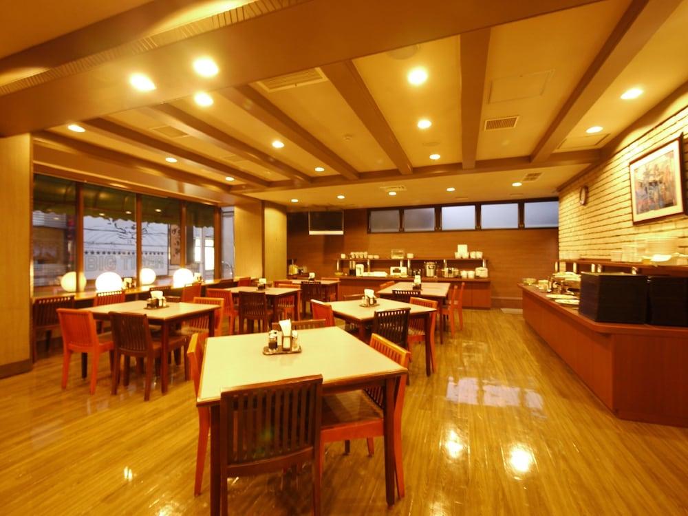 Hotel Route-Inn Toyama Ekimae Exterior photo